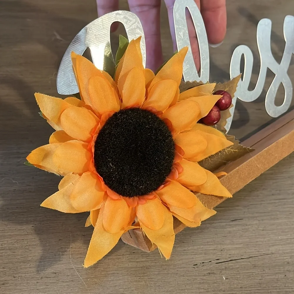 MIDWOOD BRANDS METAL ON WOOD BLESSED ACCENT HOME DECOR WITH SUNFLOWER DETAIL